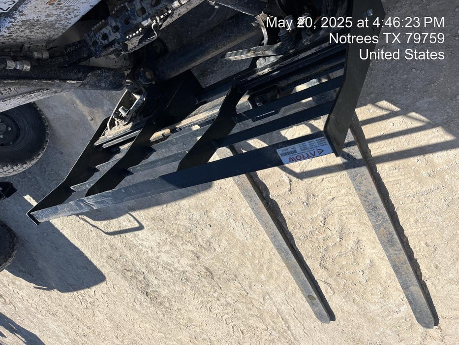 2025 ARROW MATERIAL HANDLING F5100CB - 72"