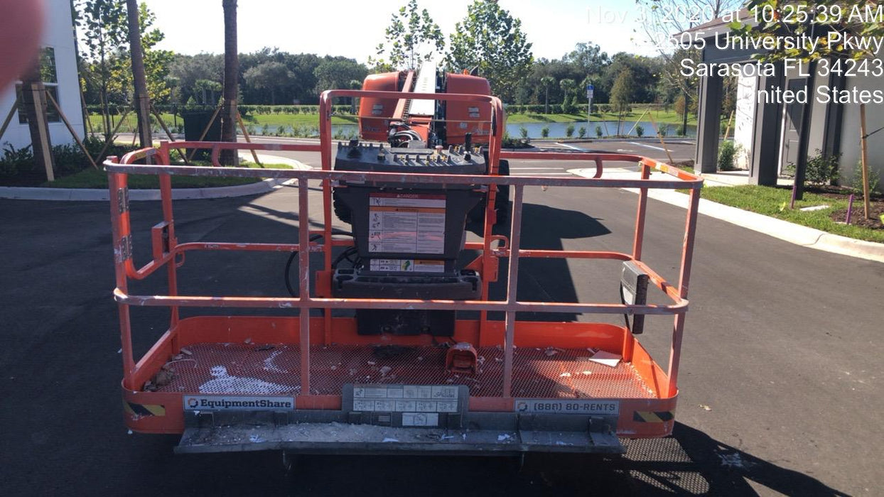2020 JLG 660SJ