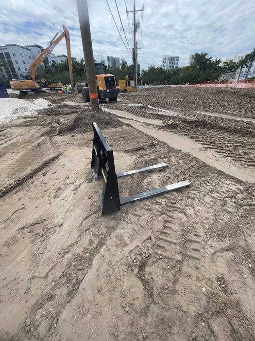 2022 ARROW MATERIAL HANDLING 48" Pallet Forks - Arrow