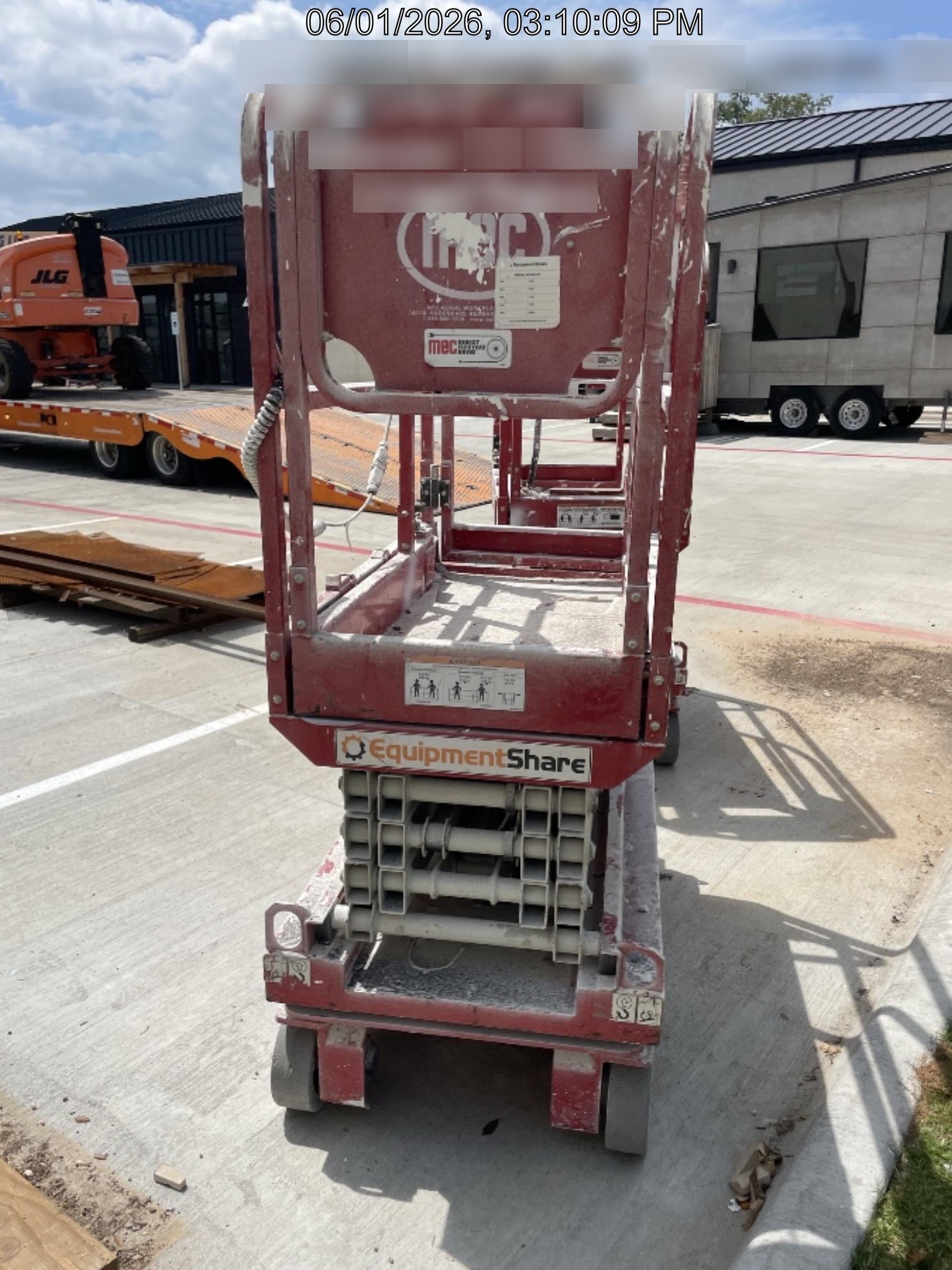 2019 MEC 1330SE MEC 1330SE w/ES Track Hardware, Full Extended 2 Year Warranty