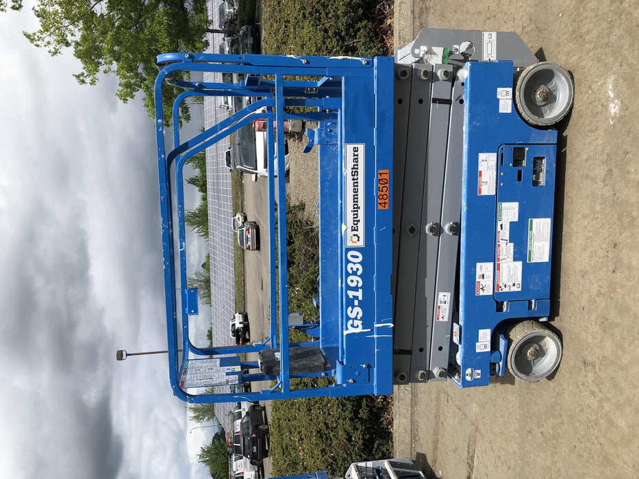 2019 Genie GS-1930 Half Height Swing Gate, 800W Inverter