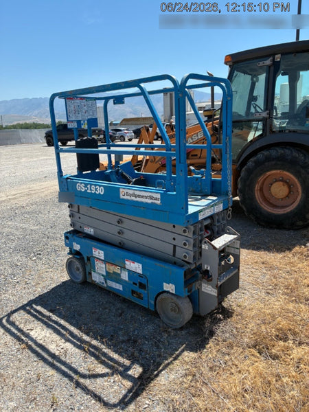 2019 Genie GS-1930 Fixed rails with chain Entry