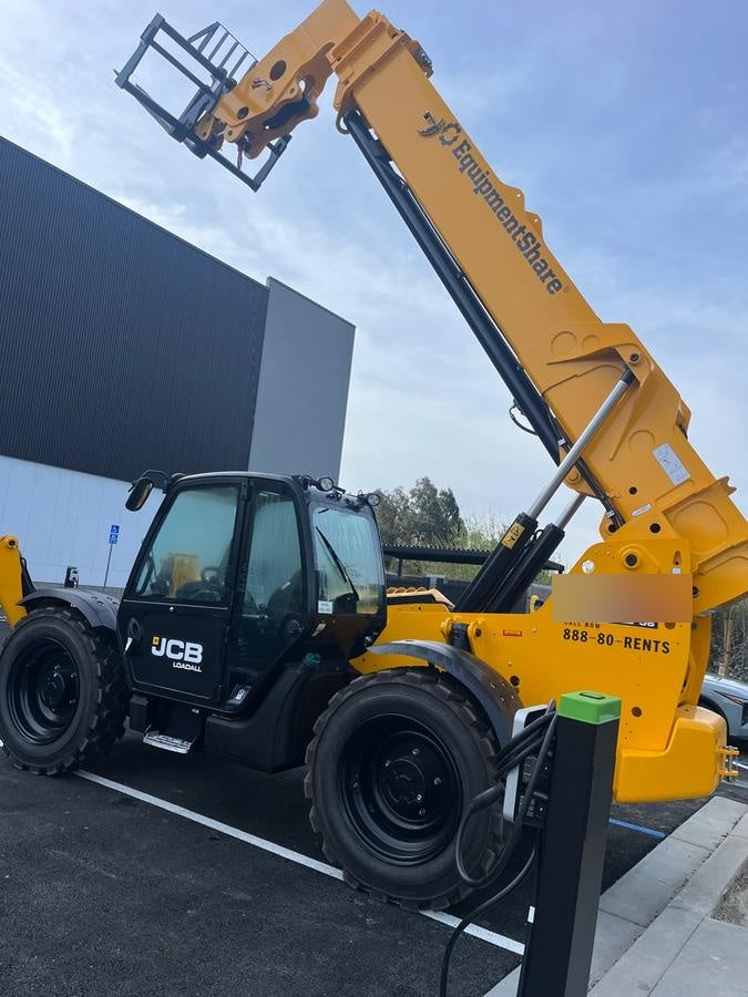 2025 JCB 512-56