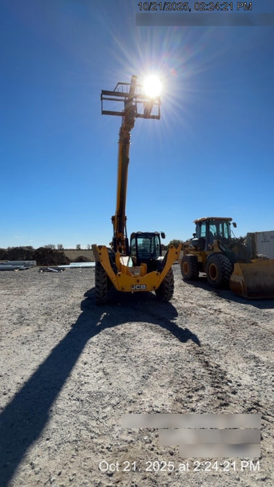 2020 JCB 512-56 Cab/Heat/Air, 109Hp, Solid Tires, Work Lights, Beacon, Aux Hydraulics, Back up Alarm, Lifting Eye, ES Decals