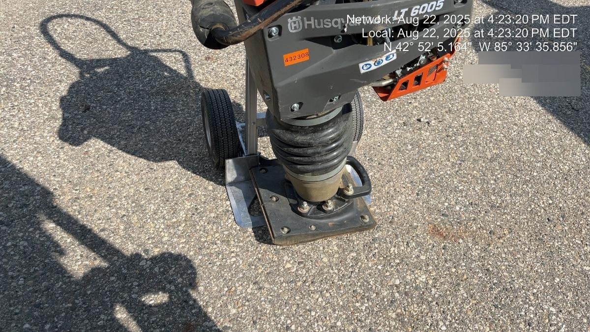 2024 HUSQVARNA LT6005