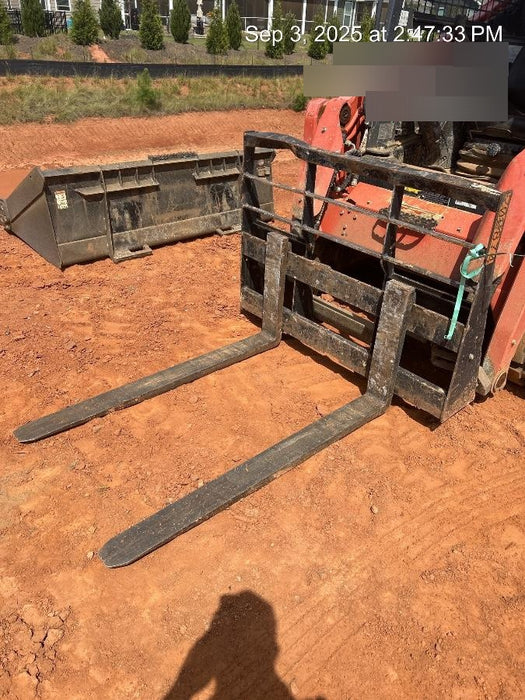 2022 ARROW MATERIAL HANDLING 60" Pallet Forks - Arrow