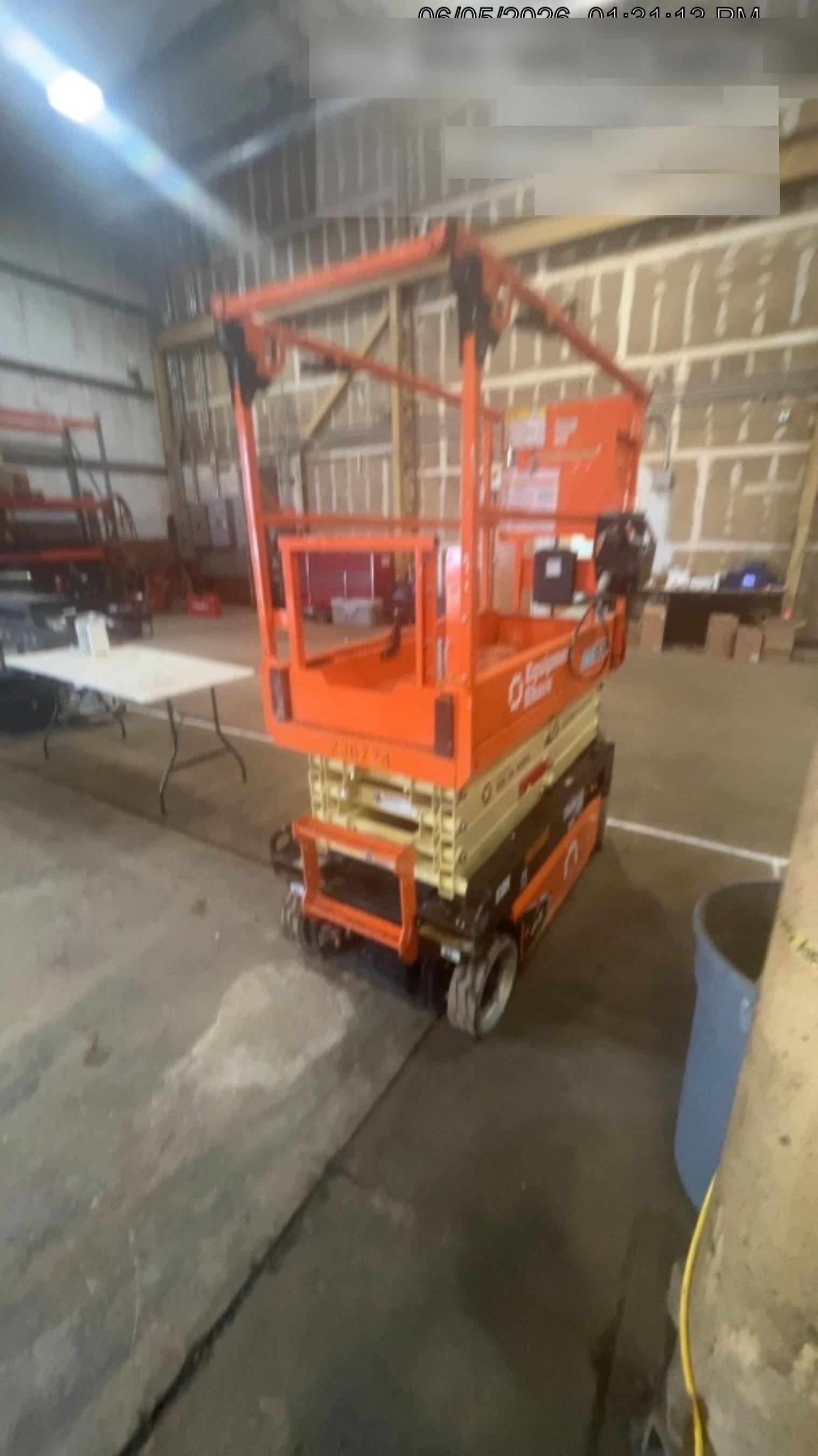 2022 JLG ES1932