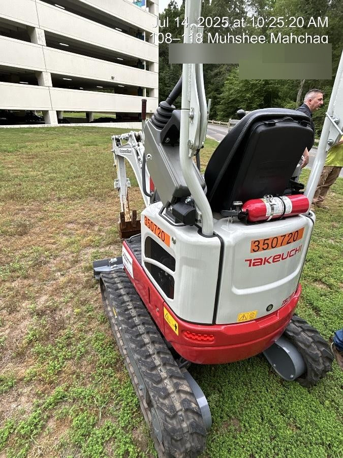 2023 TAKEUCHI TB210R