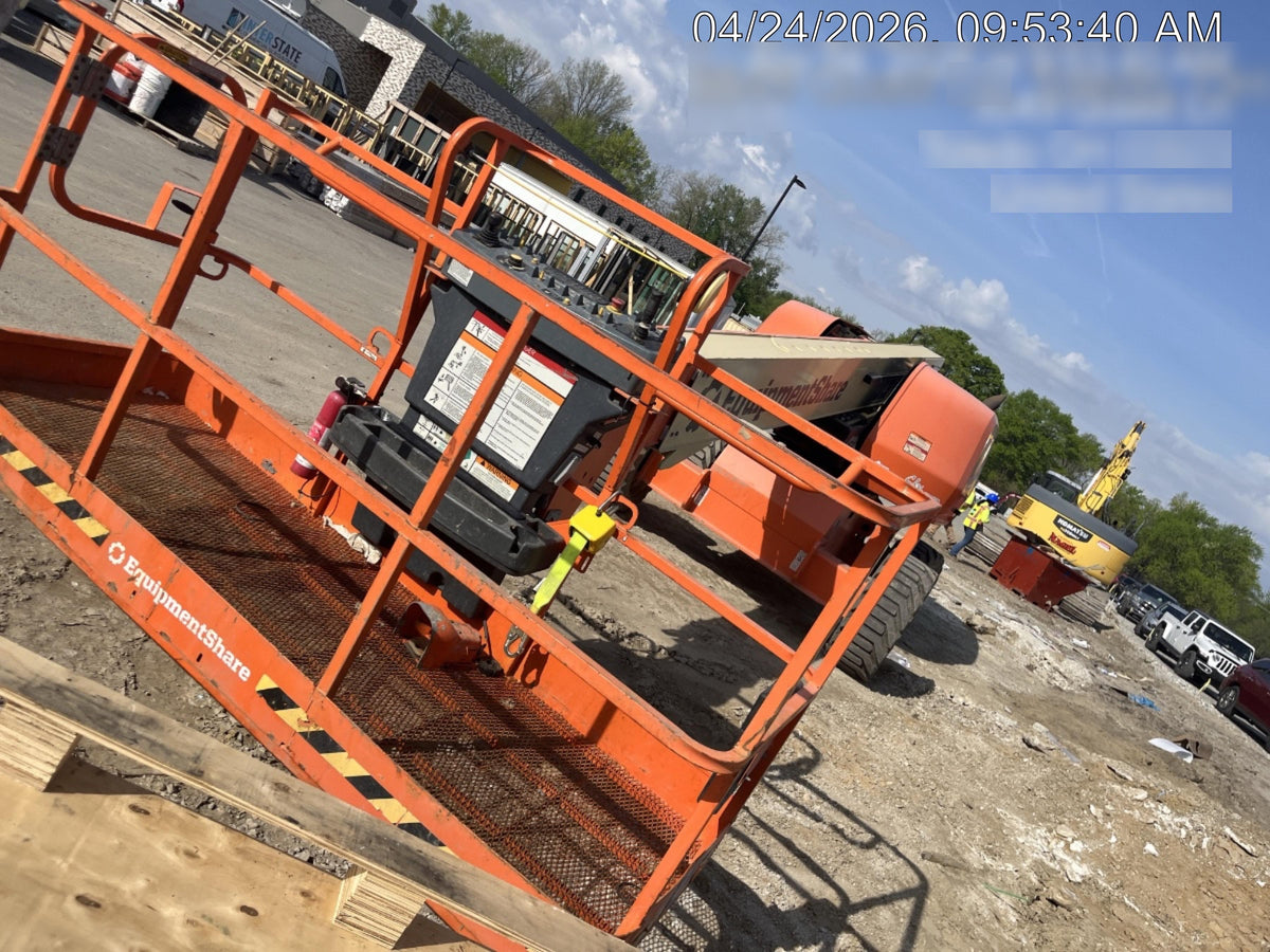2022 JLG 600S
