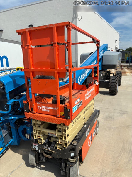2022 JLG ES1932