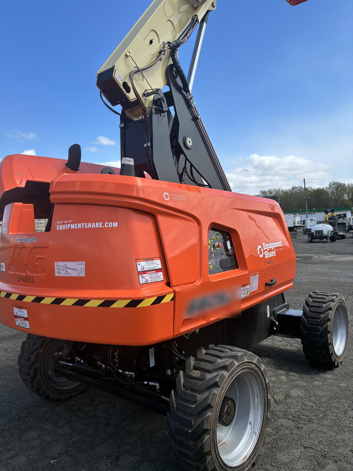 2025 JLG 660SJ