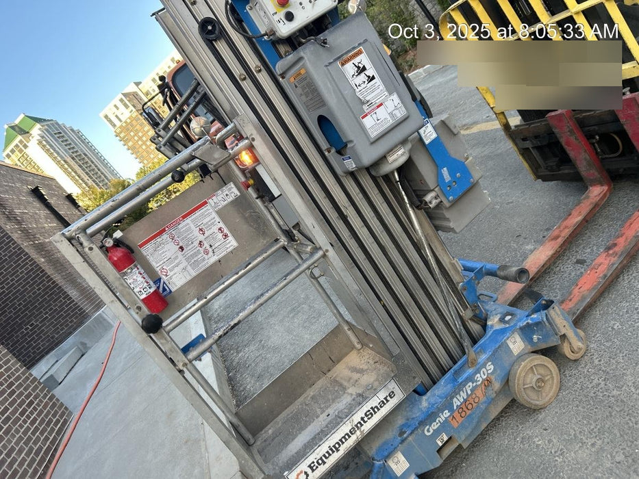 2021 GENIE AWP-30S DC