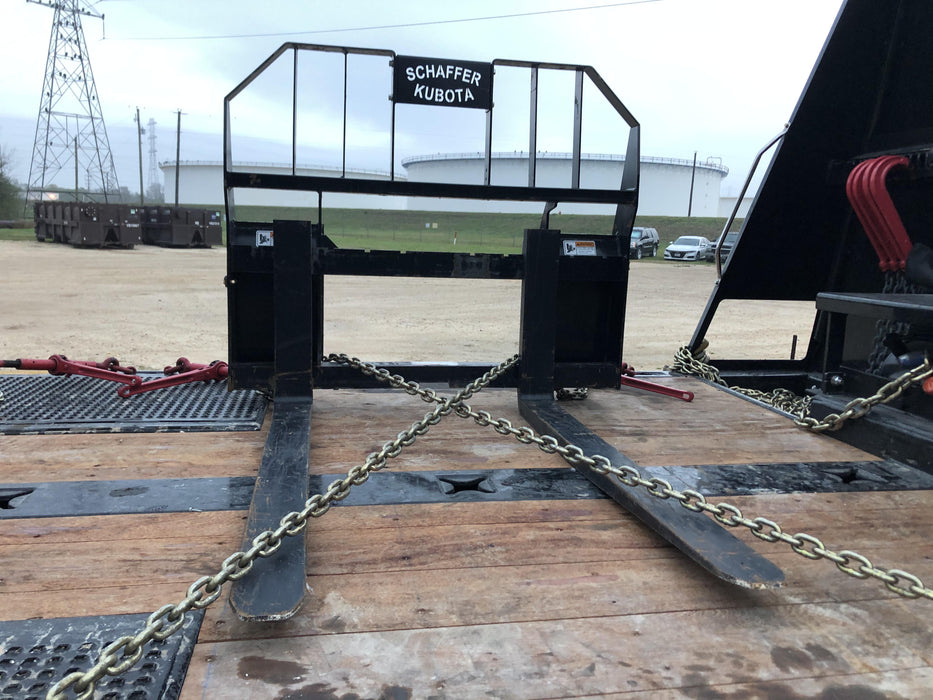 2020 KUBOTA PFL4548 Pallet Forks