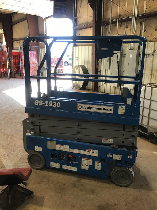 2019 Genie GS-1930 Fixed rails with chain Entry