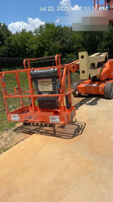 2019 JLG E450AJ