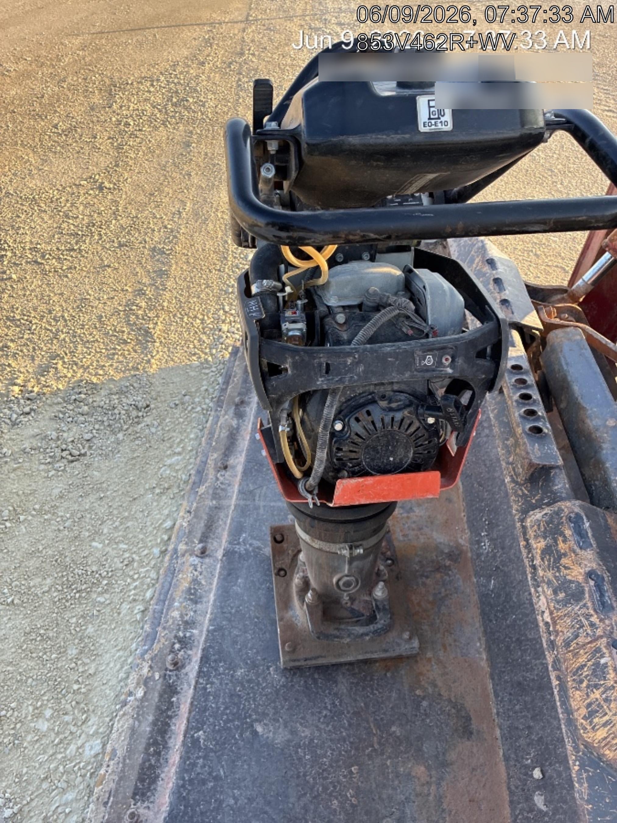 2025 HUSQVARNA LT6005