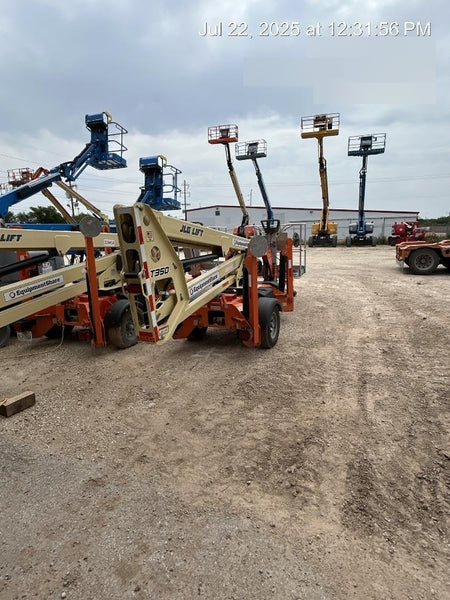 2022 JLG T350