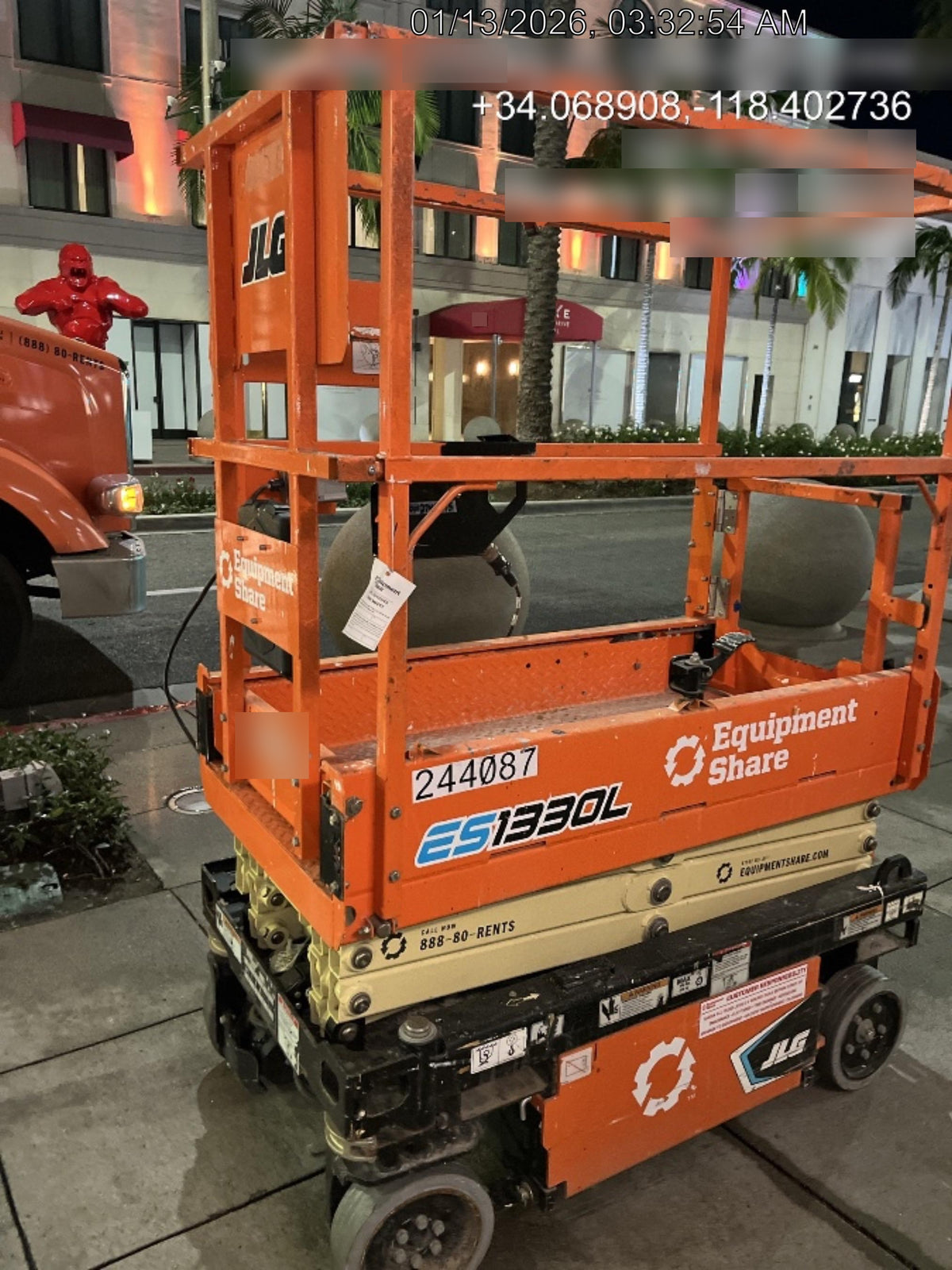 2022 JLG ES1330L