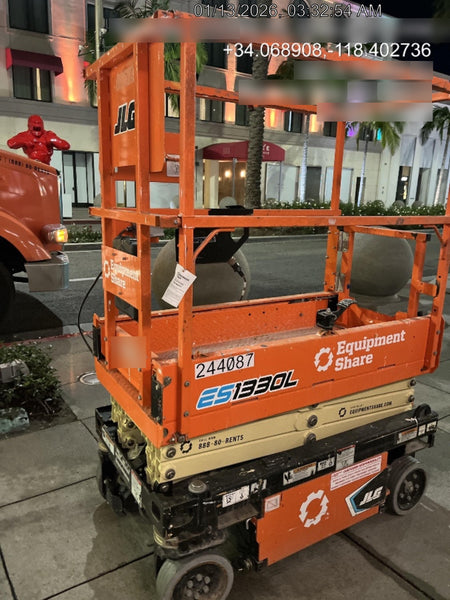 2022 JLG ES1330L