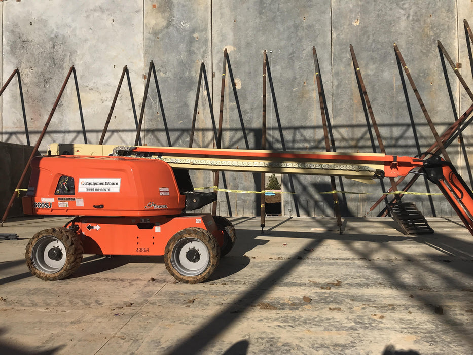 2019 JLG 660SJ