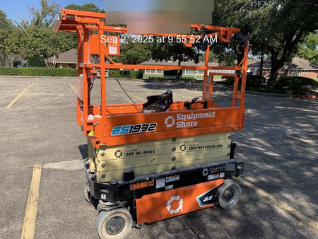 2024 JLG ES1932