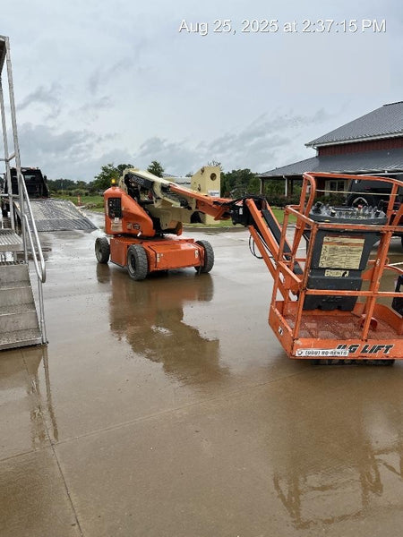2018 JLG E400AJP