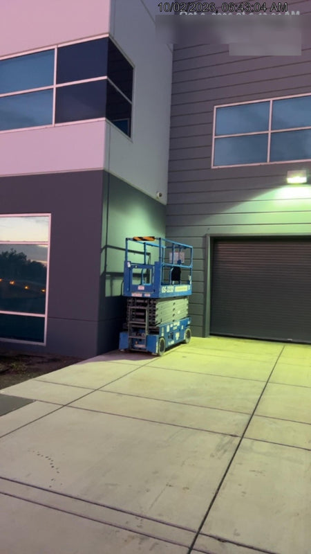 2020 Genie GS-3232 Standard, Folding half height swing gate, 800W Inverter