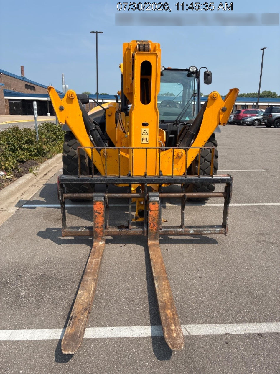 2022 JCB 510-56