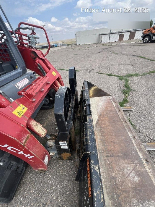 2022 TAKEUCHI 48" Pallet Forks - Takeuchi