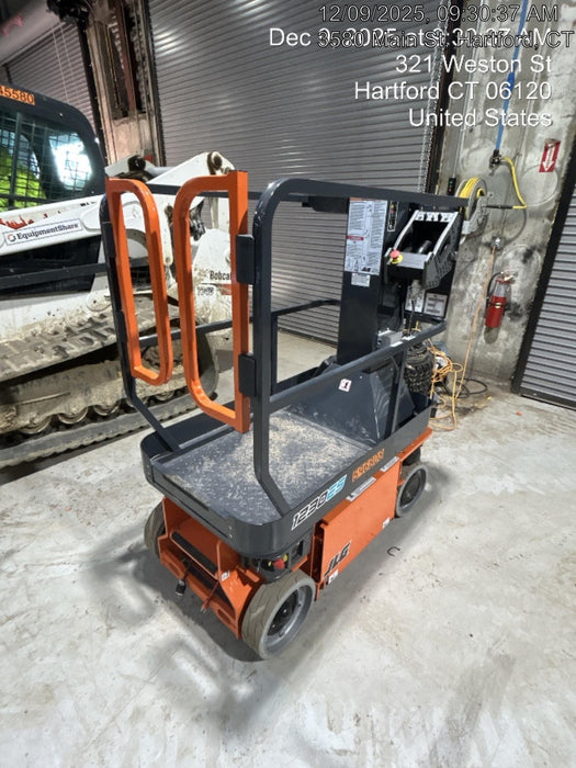 2025 JLG 1230ES