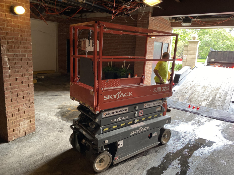 2016 Skyjack SJIII-3219 Standard Rental Specs