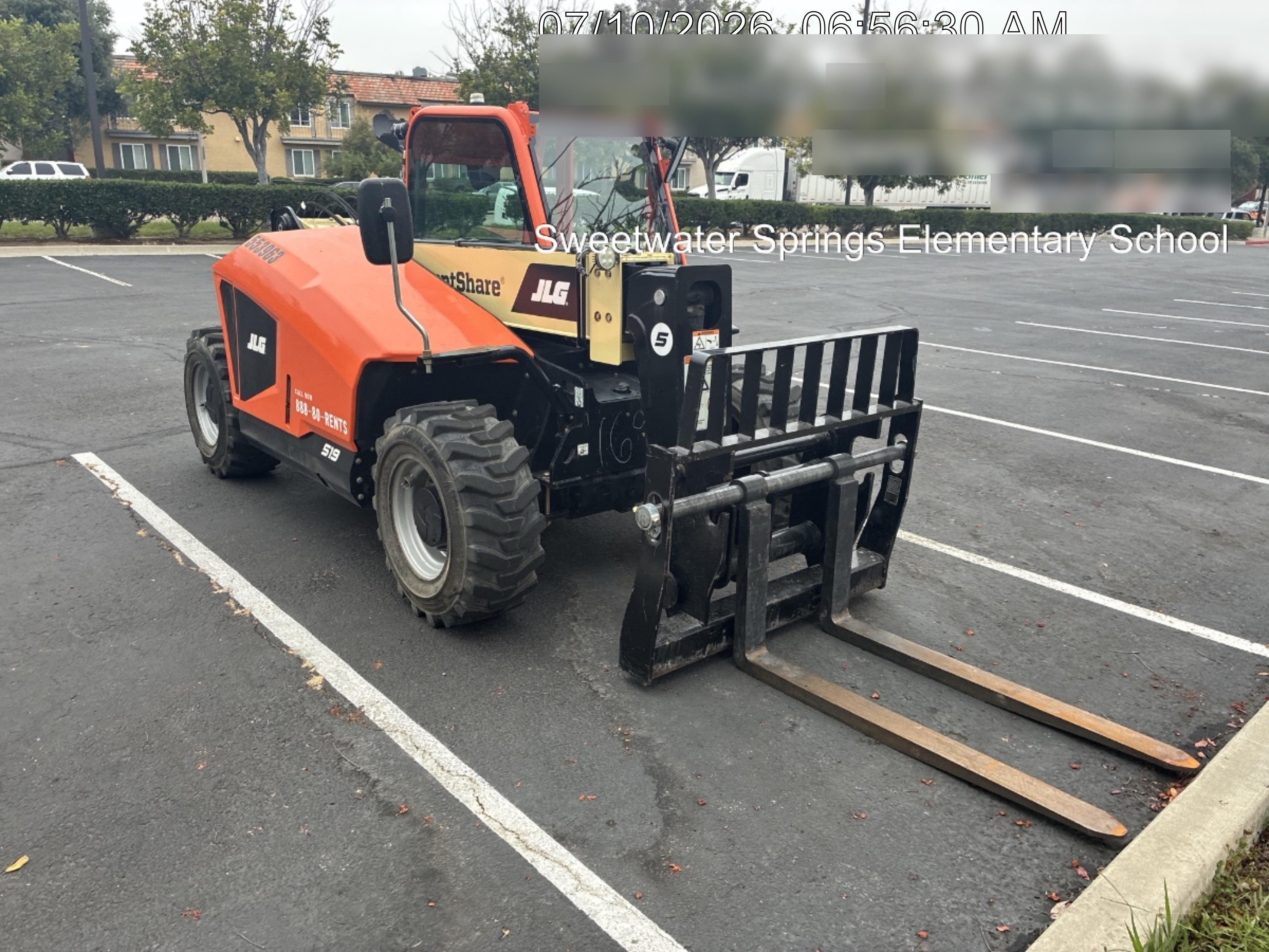 2025 JLG 519