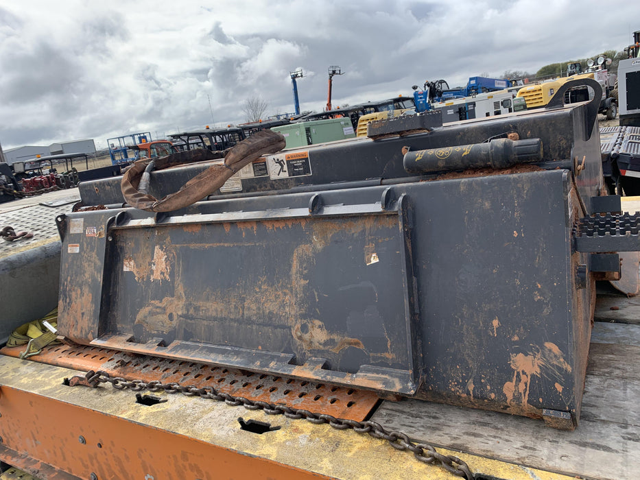 2021 PALADIN Sweepster SB72