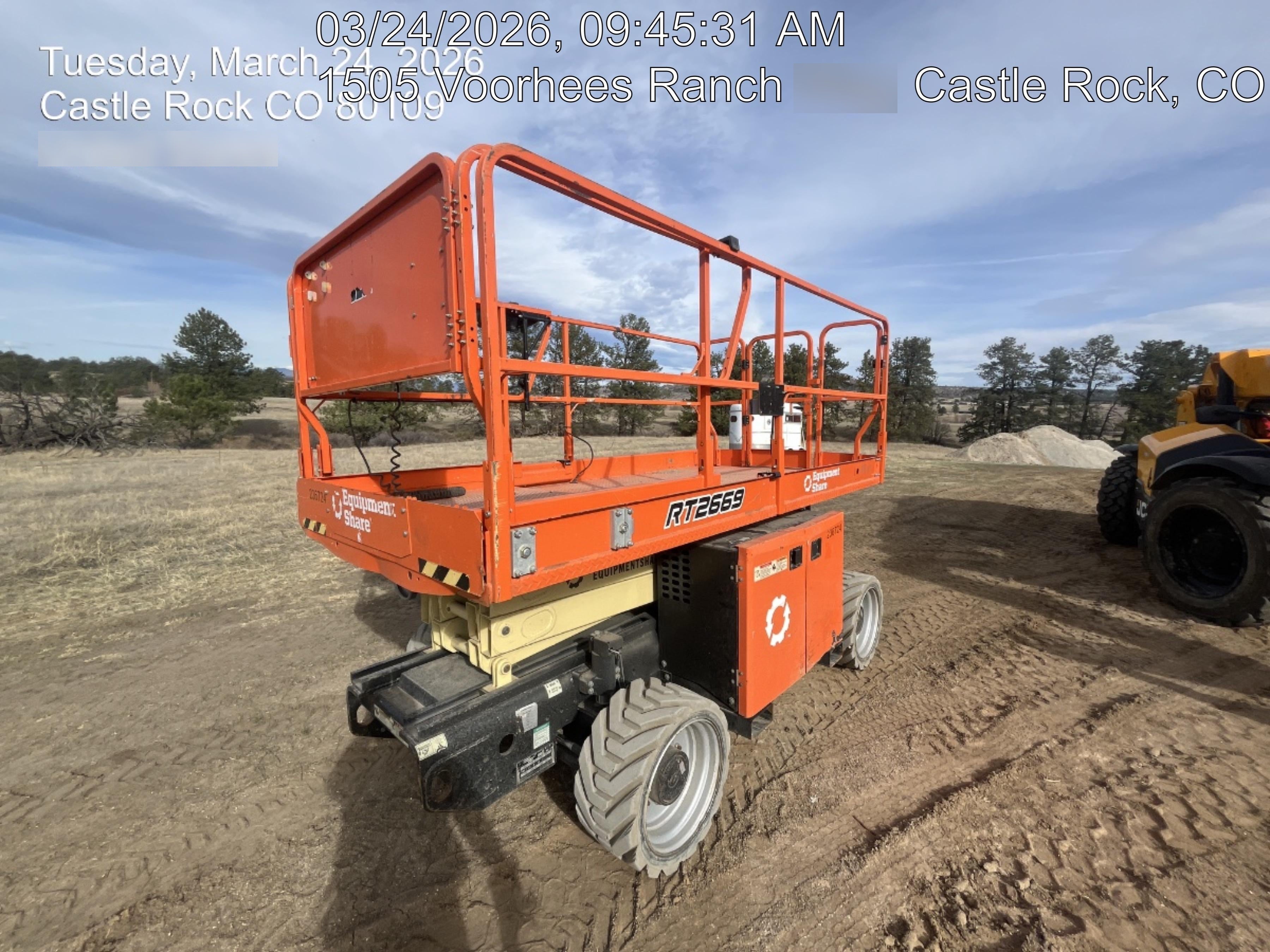 2022 JLG RT2669