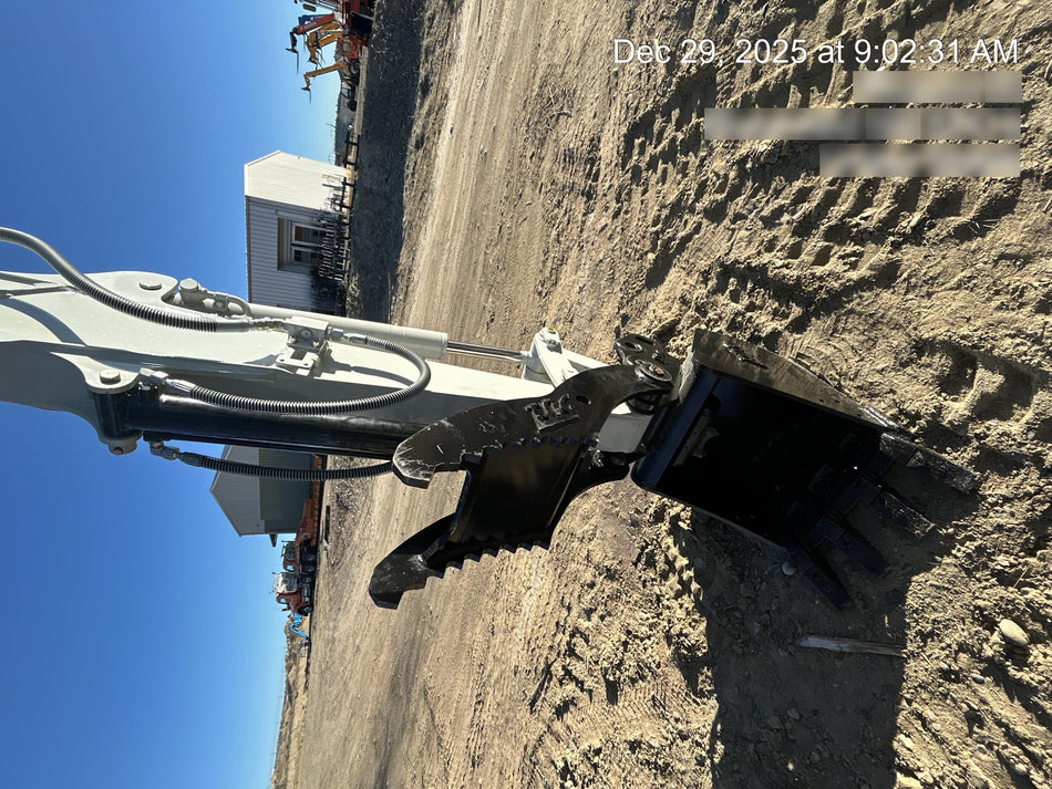 2025 TAKEUCHI 18" HD Bucket - Takeuchi