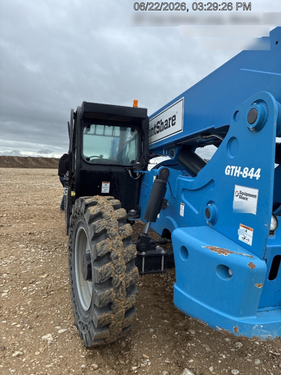 2022 GENIE GTH-844