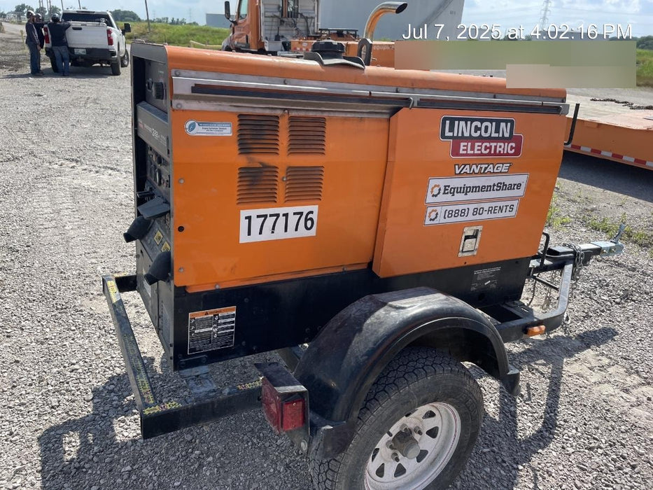 2021 Lincoln Electric Vantage 322 Vantage 322 Ready Pak 3 w/ Decals, ORANGE (includes trailer, cable rack, fender light kit) NO Telematics