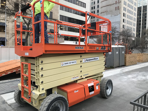2019 JLG 4069LE