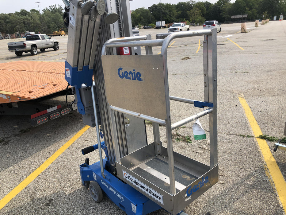 2020 GENIE AWP-30S
