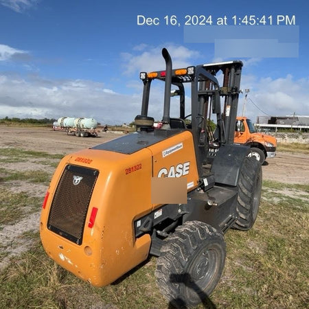 2023 CASE 588H