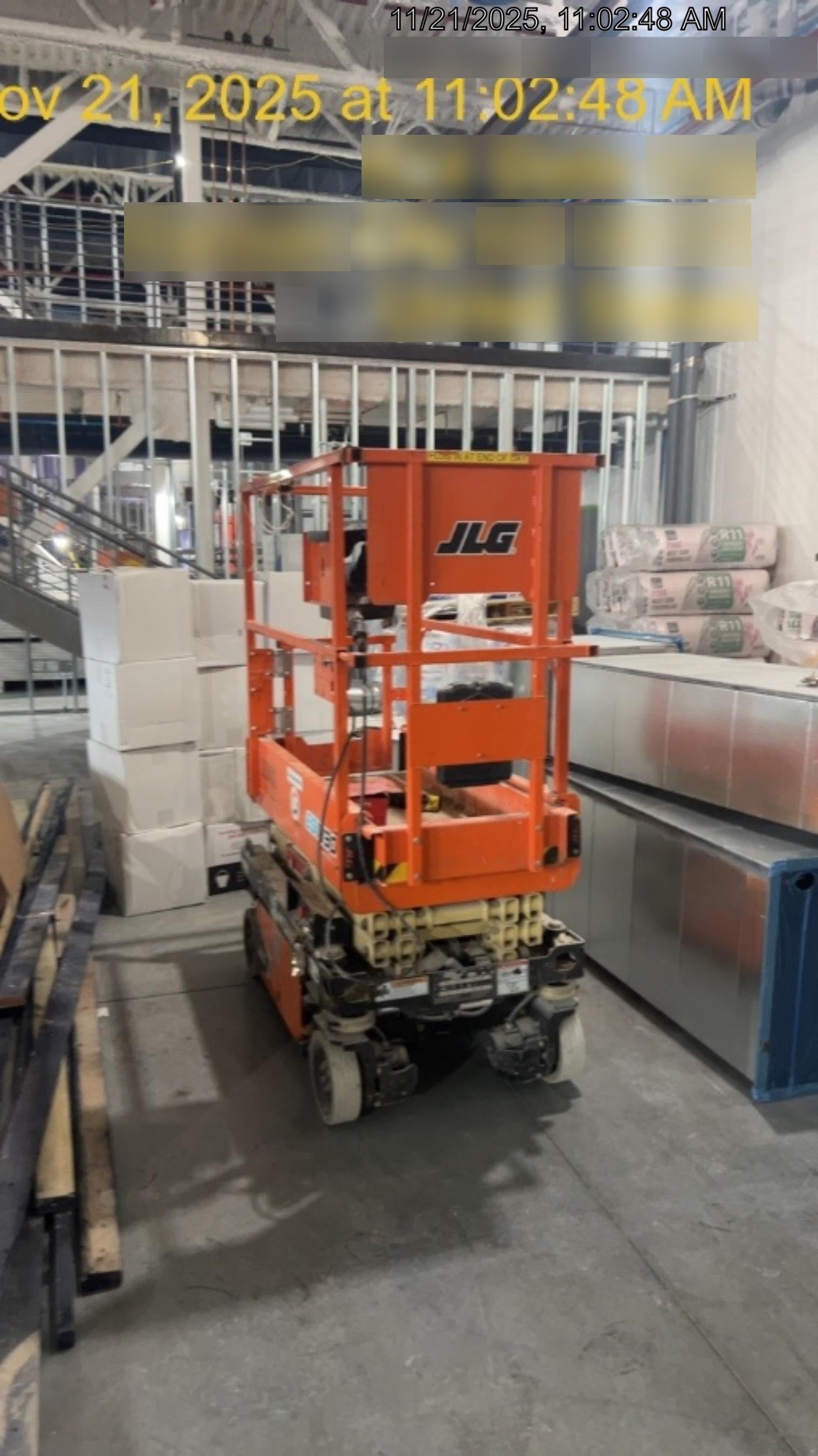 2022 JLG ES1330L