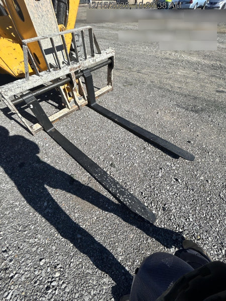 2023 JCB 510-56
