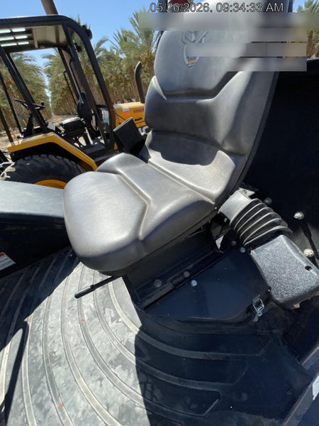 2023 CASE 588H