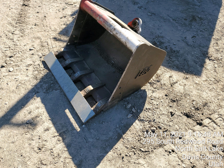 2020 TAG MANUFACTURING 30" Bucket - Tag