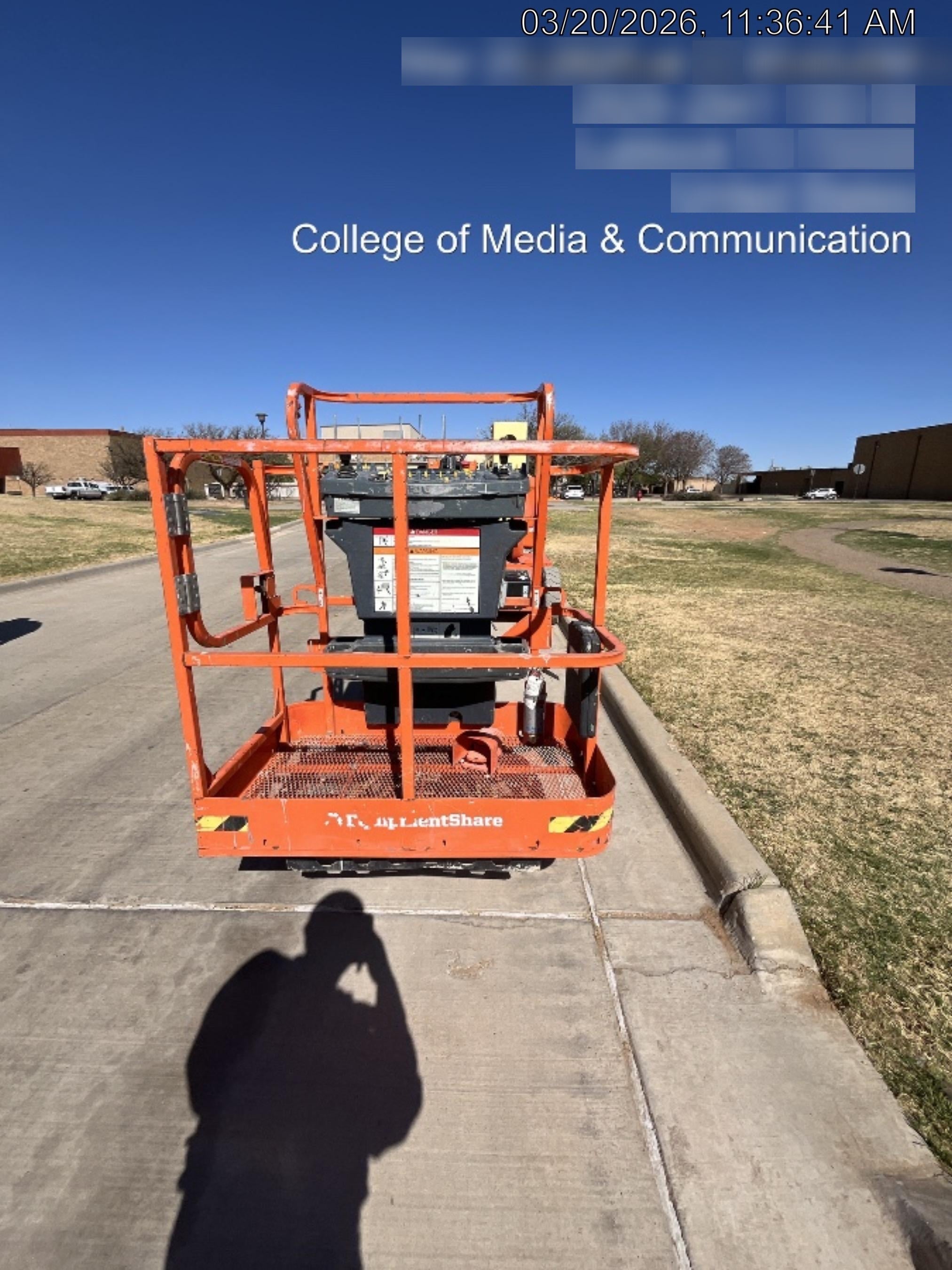 2023 JLG E400AJP Narrow