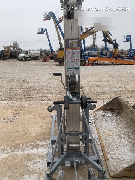 2023 GENIE SLC-24