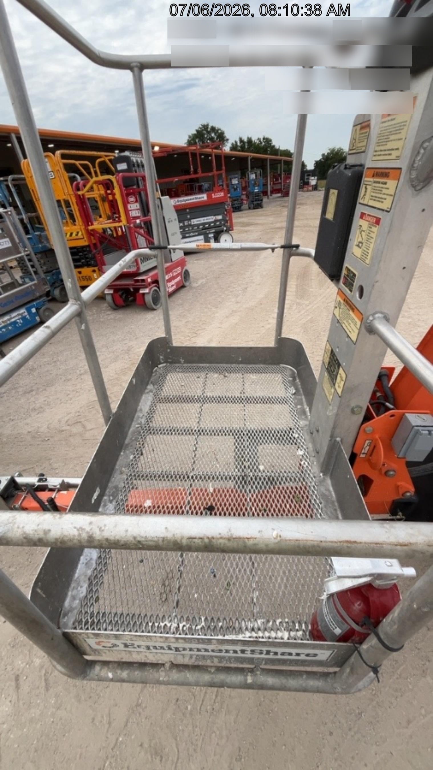 2022 JLG T350