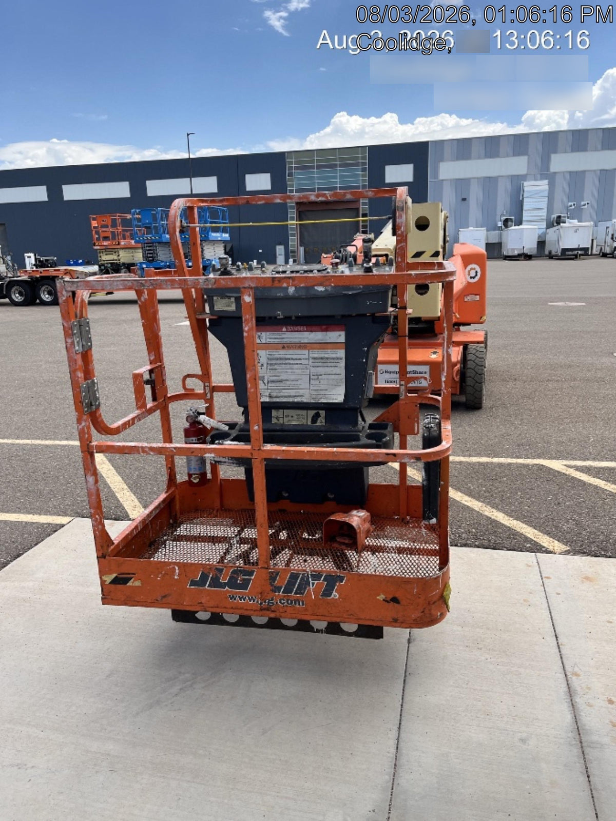 2022 JLG E400AJP Narrow