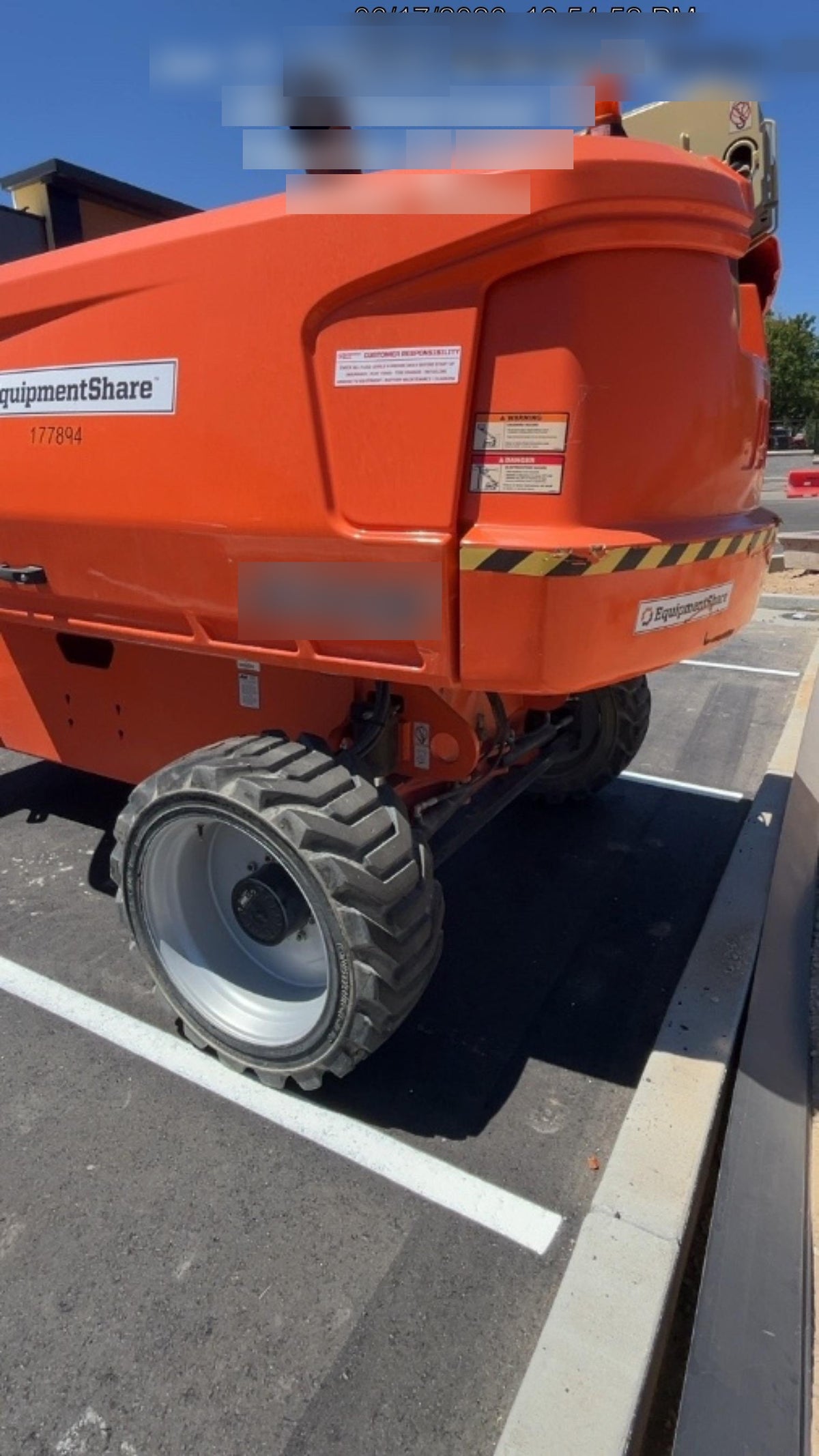 2021 JLG 600S