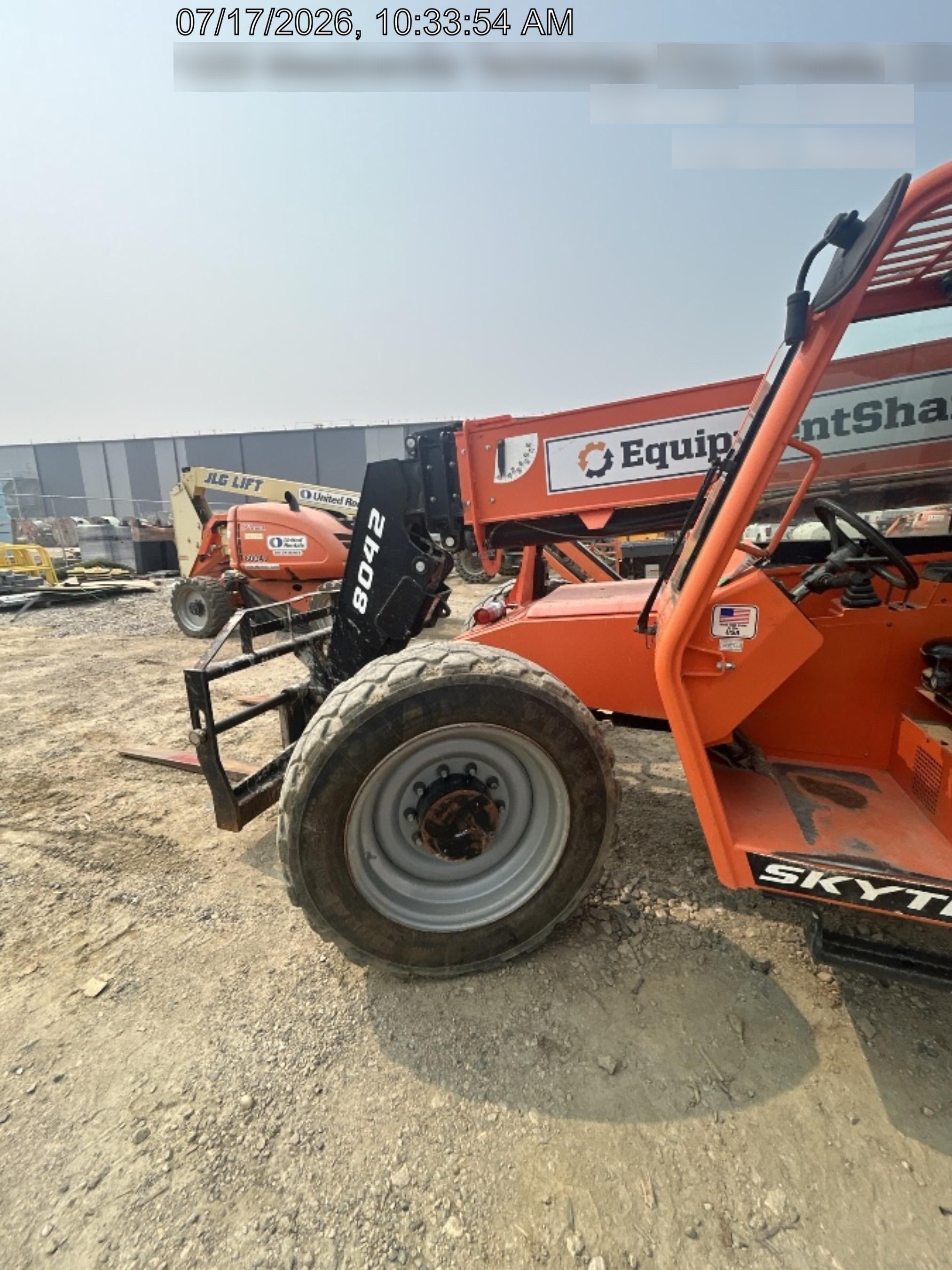 2020 SKYTRAK 8042